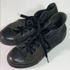 Black high top converse